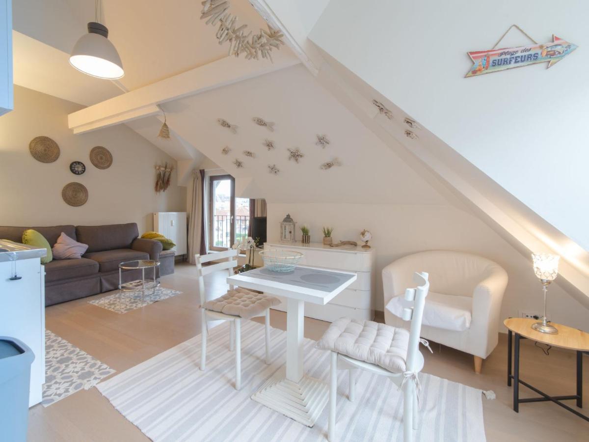 Studio Beach House By Interhome De Haan Exteriör bild
