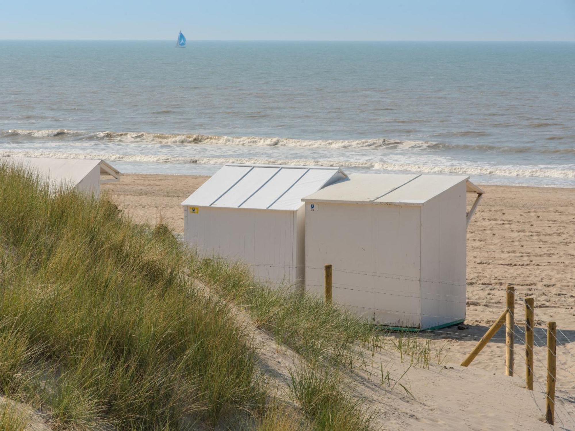 Studio Beach House By Interhome De Haan Exteriör bild